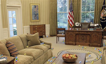 2011 White House Easter Egg Roll / Hunt inside Oval Office
