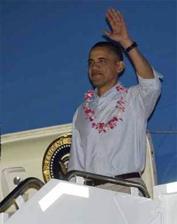 President Obama arrives in Hawaii
